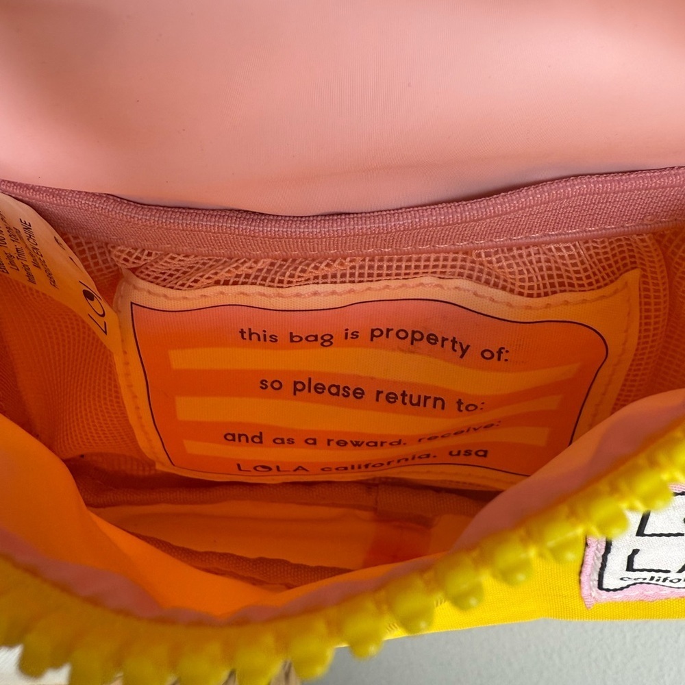 Lola California Sleek Hippie Waist Crossbody Fanny Pack Nylon Yellow Belt Bag - Picture 6 of 6